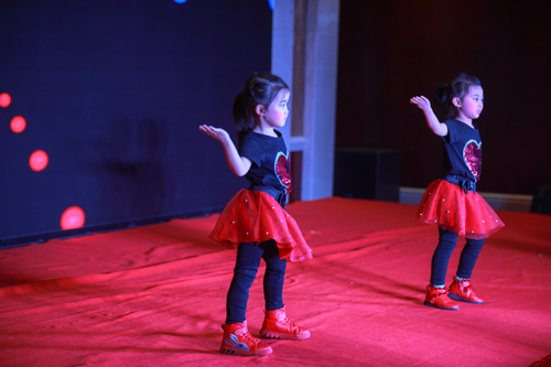 大禹漢光2018年“同心同行，共創(chuàng)未來”主題年會圓滿成功